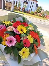 Букет цветов из:  Герберы #REPLACE_PRED# Лухе