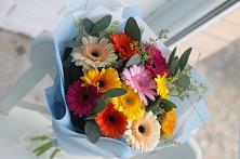 Букет цветов из:  Герберы #REPLACE_PRED# Лухе